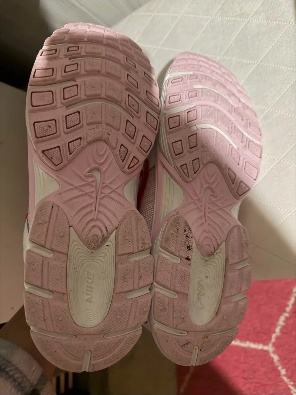 Nike White and Light Pink Sneakers with Red Swoosh